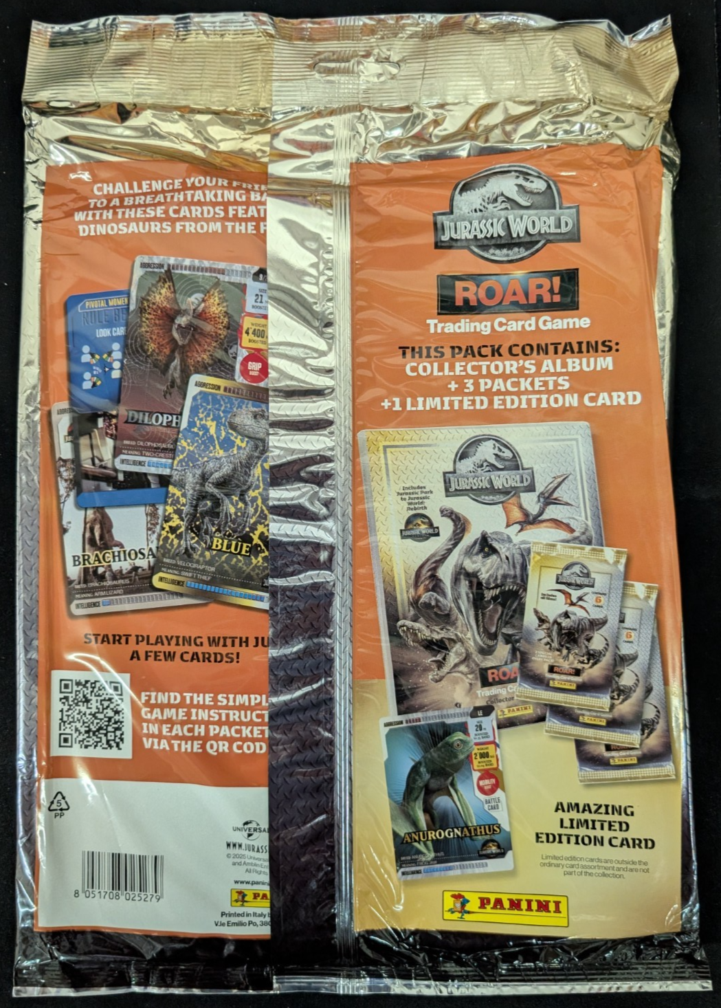 Panini Jurassic World Roar! Trading Card Collection Starter Album