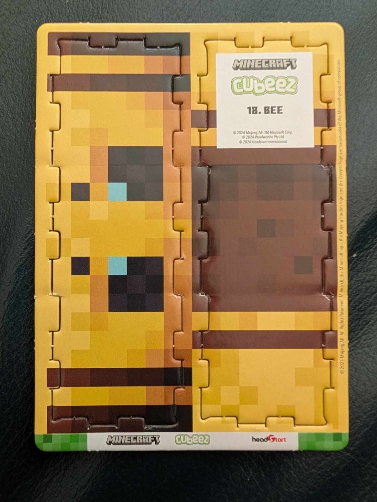 Minecraft Cubeez Bee #18 Near Mint